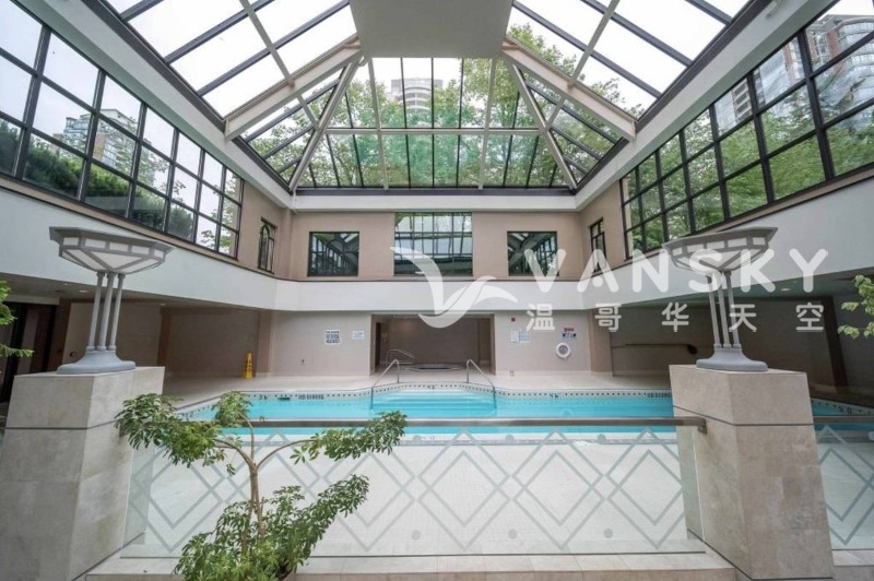 251016170005_swinning pool.jpg